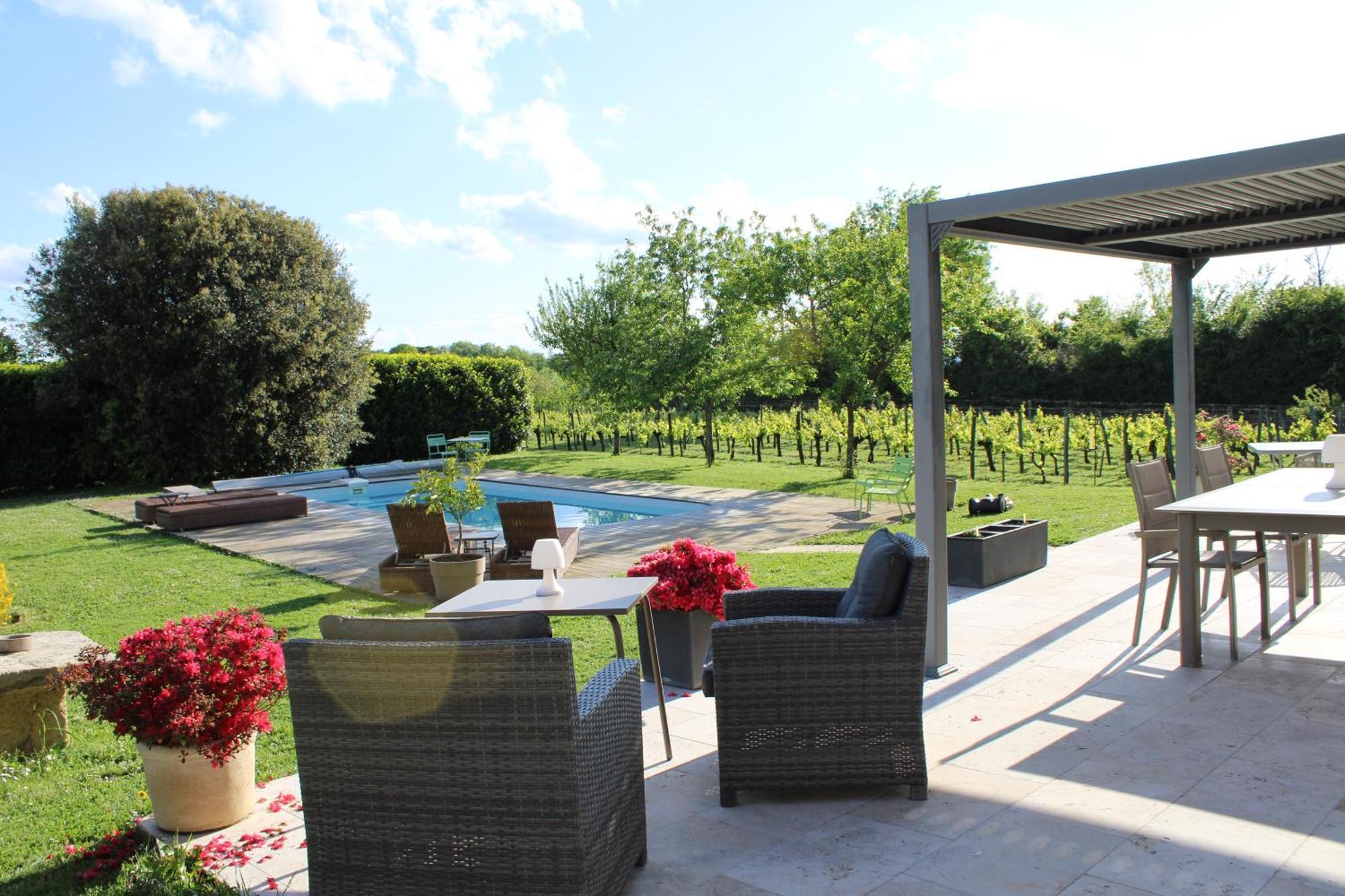 La Vigneraie De Laura Bed and Breakfast Sainte-Colombe  Exteriör bild